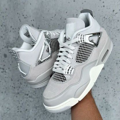 AIR JORDAN 4  ‘FROZEN MOMENTS’