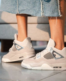 AIR JORDAN 4  ‘FROZEN MOMENTS’