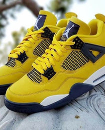 AIR JORDAN 4 ‘LIGHTNING’