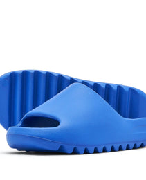 YEEZY SLIDE ‘AZURE’