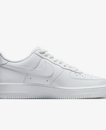 White Nike Air Force 1 ‘07