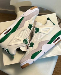 AIR JORDAN 4 ‘PINE GREEN’ x NIKE SB