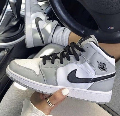 AIR JORDAN 1 mid ‘SMOKE GREY’