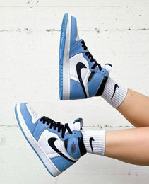 AIR JORDAN 1 high ‘UNIVERSITY BLUE’