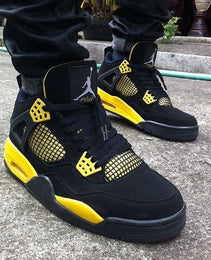 AIR JORDAN 4 ‘THUNDER’ (2023)